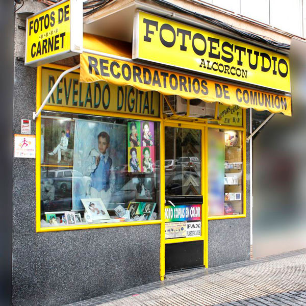 foto estudio alcorcon fachada tienda